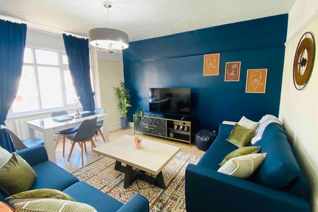 Family Marine Apartment With Sea View Dawlish Eksteriør billede
